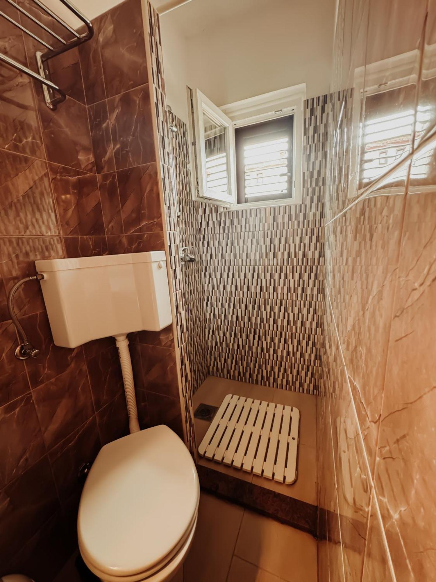 Apartament Vili Apartment *