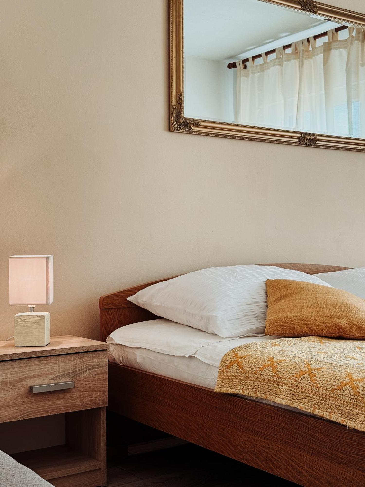 Apartament Vili Apartment