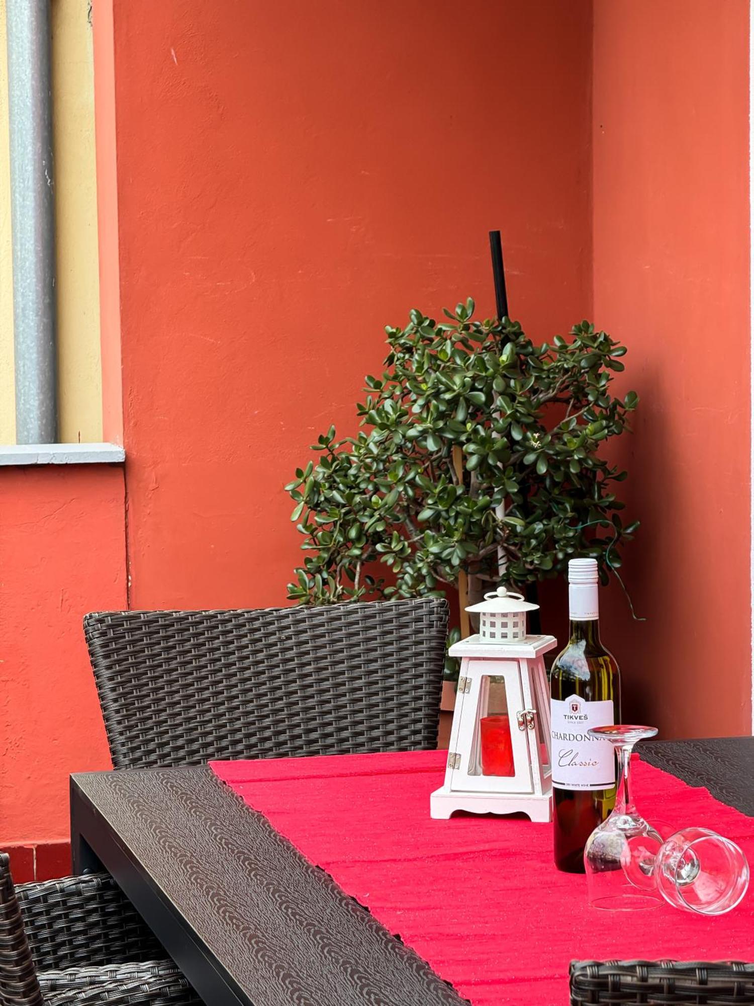Apartament Vili Apartment *